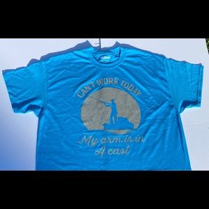 I can’t work today my arm is in a cast tshirt